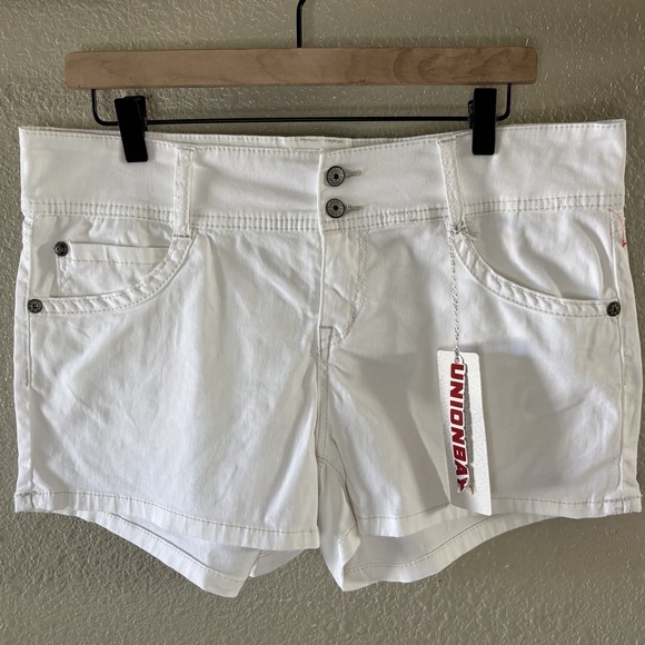 Unionbay Women's Size 13 White Y2K Denim Jean Shorts - NEW - Picture 12 of 13